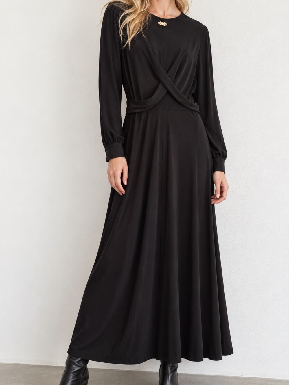 Lively Ghosts Manorwood Maxi Dress Large